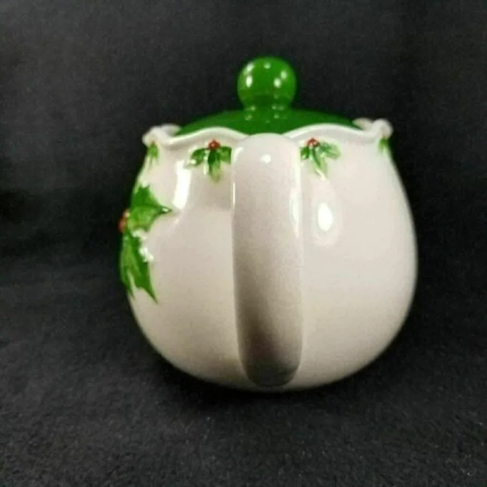 Otagiri Teapot Mary Ann Baker Christmas Holly Berries Embossed Handpainted‎ Vtg